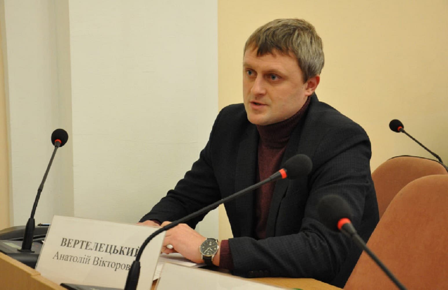 Член виконкому Полтавської міськради прокоментував підпал своєї автівки