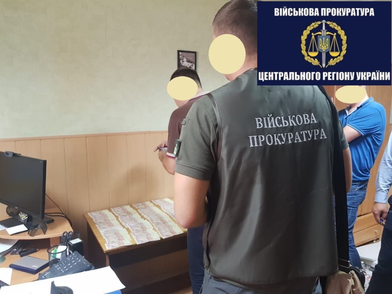 Посадовця виконавчої служби в Полтаві спіймали на хабарі