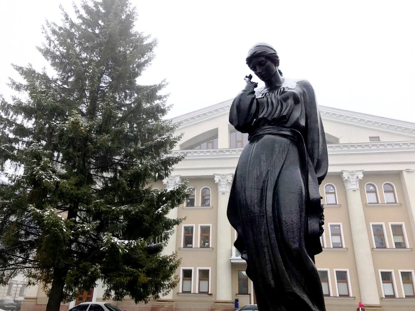 Містян запрошують на екскурсію «У Полтави жіноче обличчя»