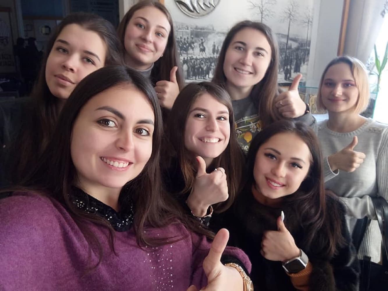 Полтавці долучилися до міжнародного флешмобу #Museumselfie