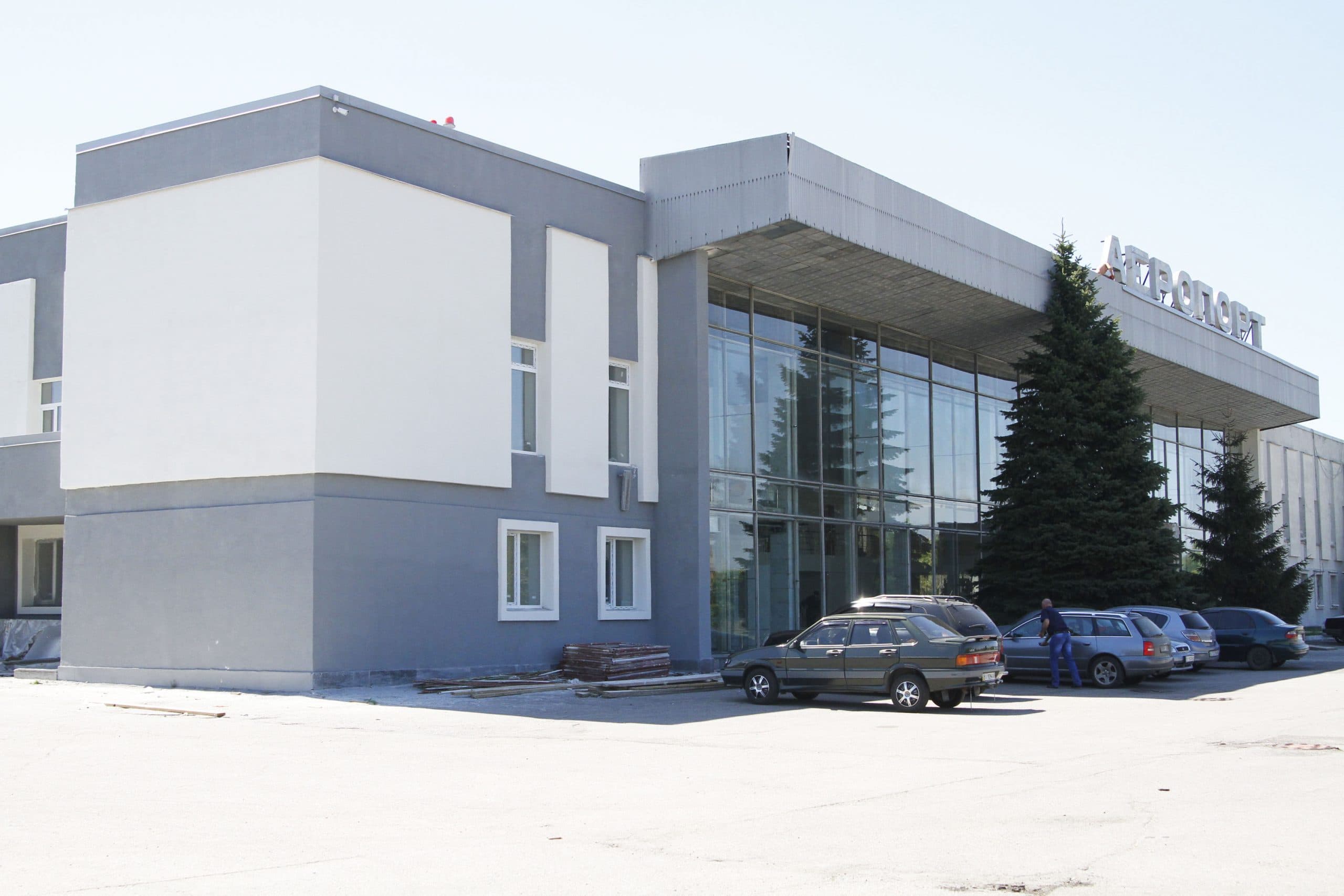 Полтавський аеропорт витратить ще майже 2,5 мільйони гривень на ремонт льотного поля