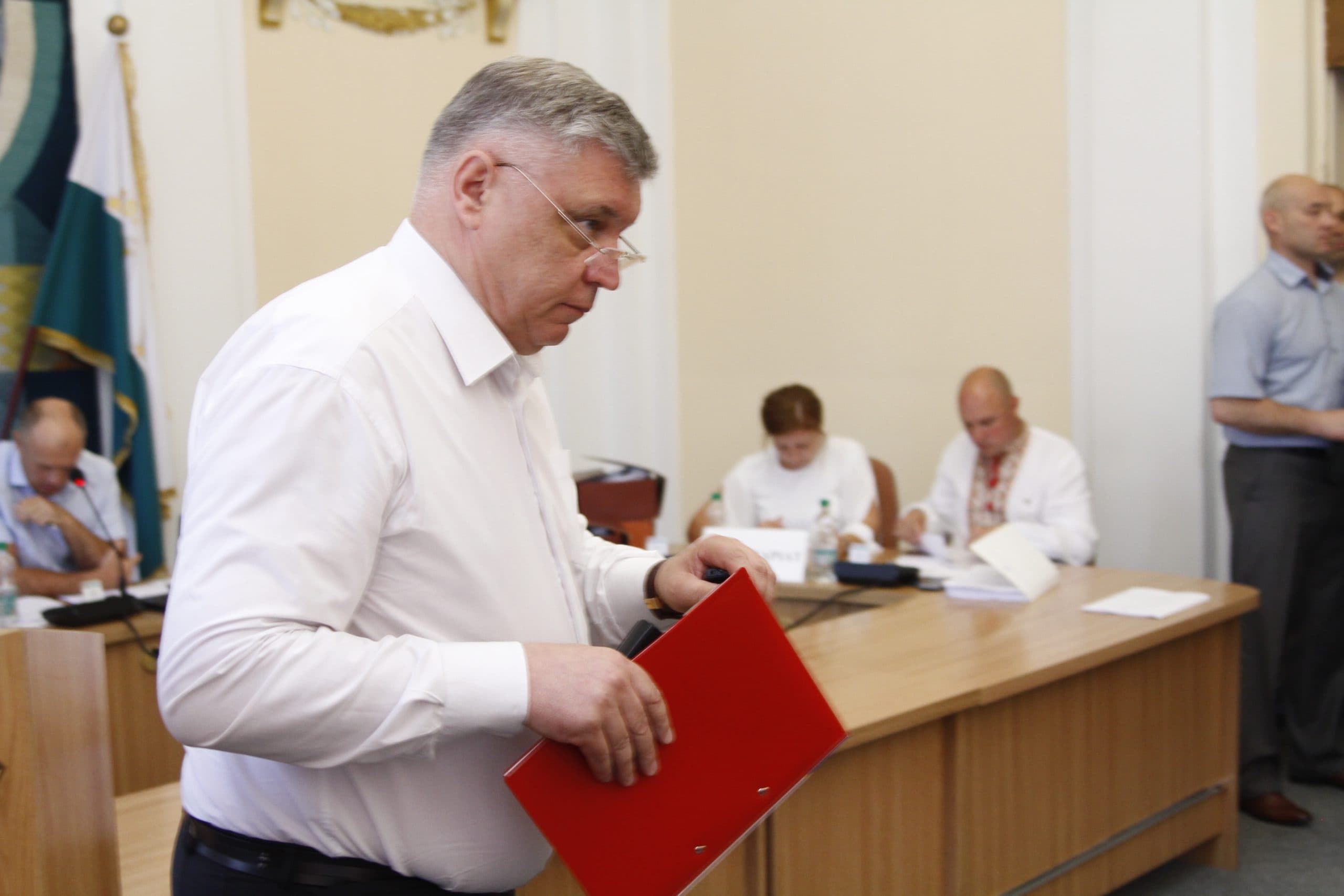 Директор ІРМ не зміг пояснити, як конкретно використовуватимуть результати дослідження про відставку Мамая