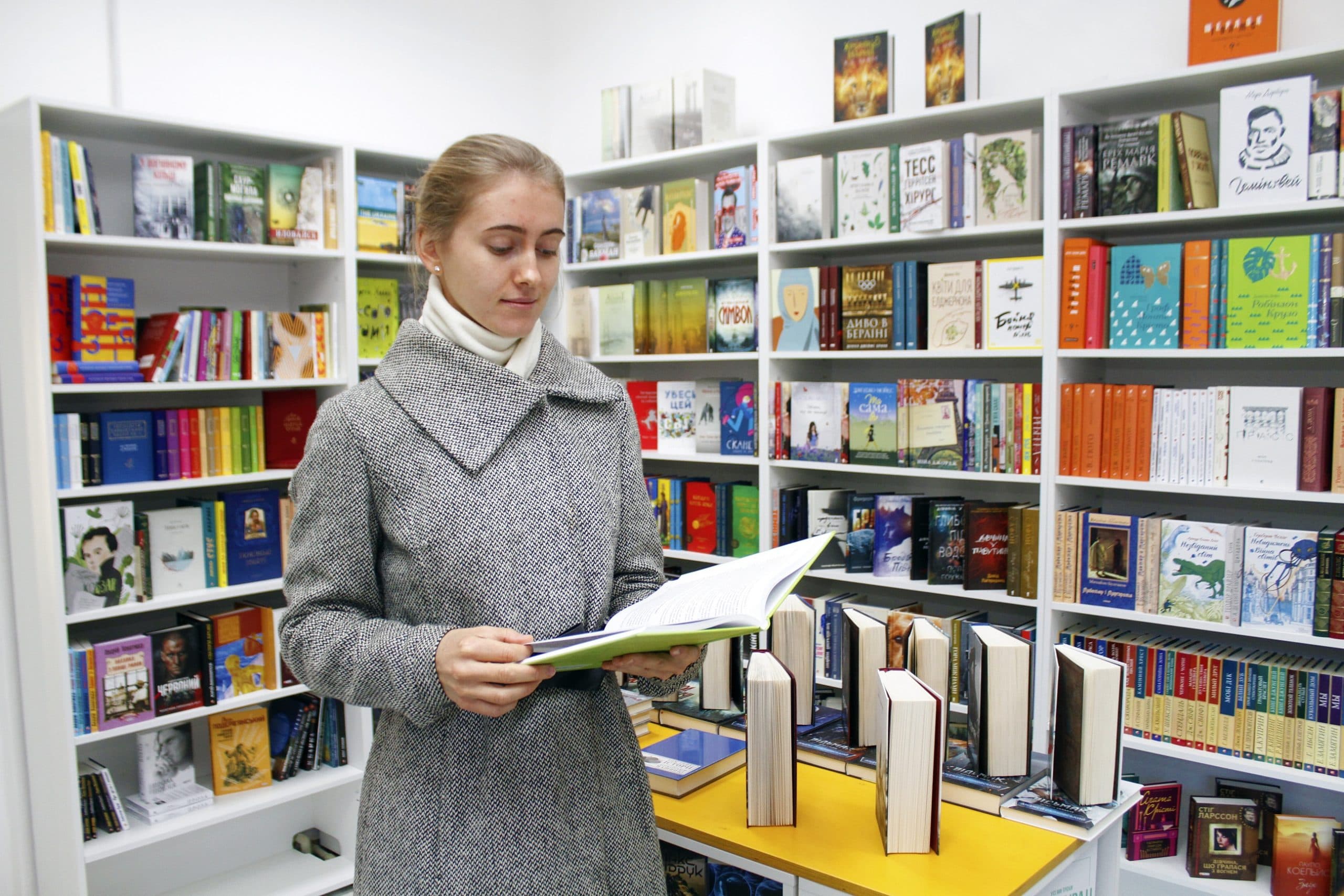 ЗМІСТ – тепер і книги. У Полтаві з’явився книжковий магазин із соціальною складовою