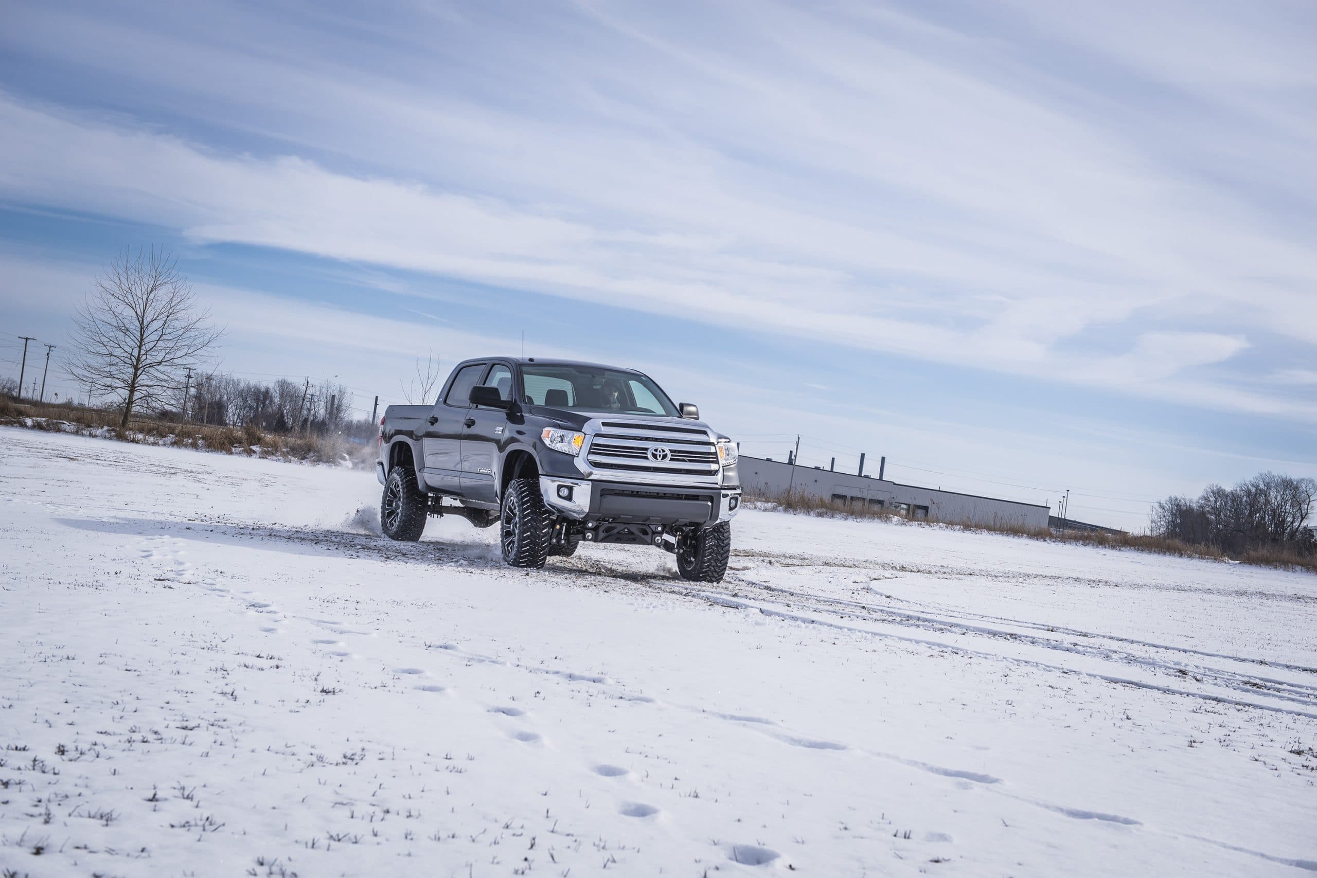 Члени Offroad club Poltava знову допомагатимуть застряглим у снігових заметах водіям