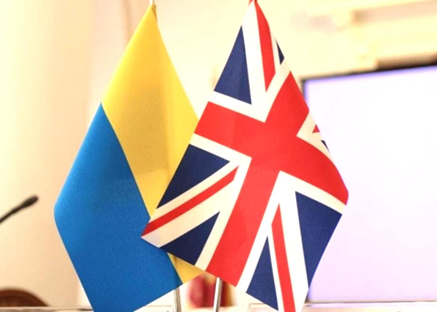 Тепер у ПолтНТУ можна отримати український та британський дипломи