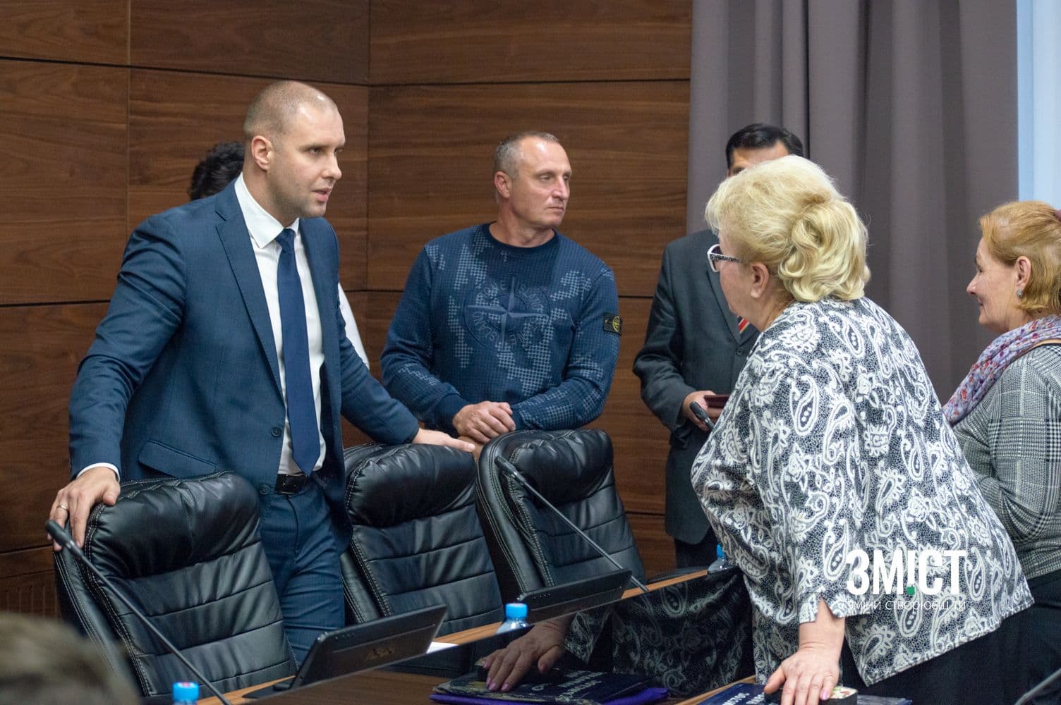 Створити департамент щастя, узаконити громадські ради, скуштувати галушки – Олег Синєгубов дві години вислуховував пропозиції голів ГО
