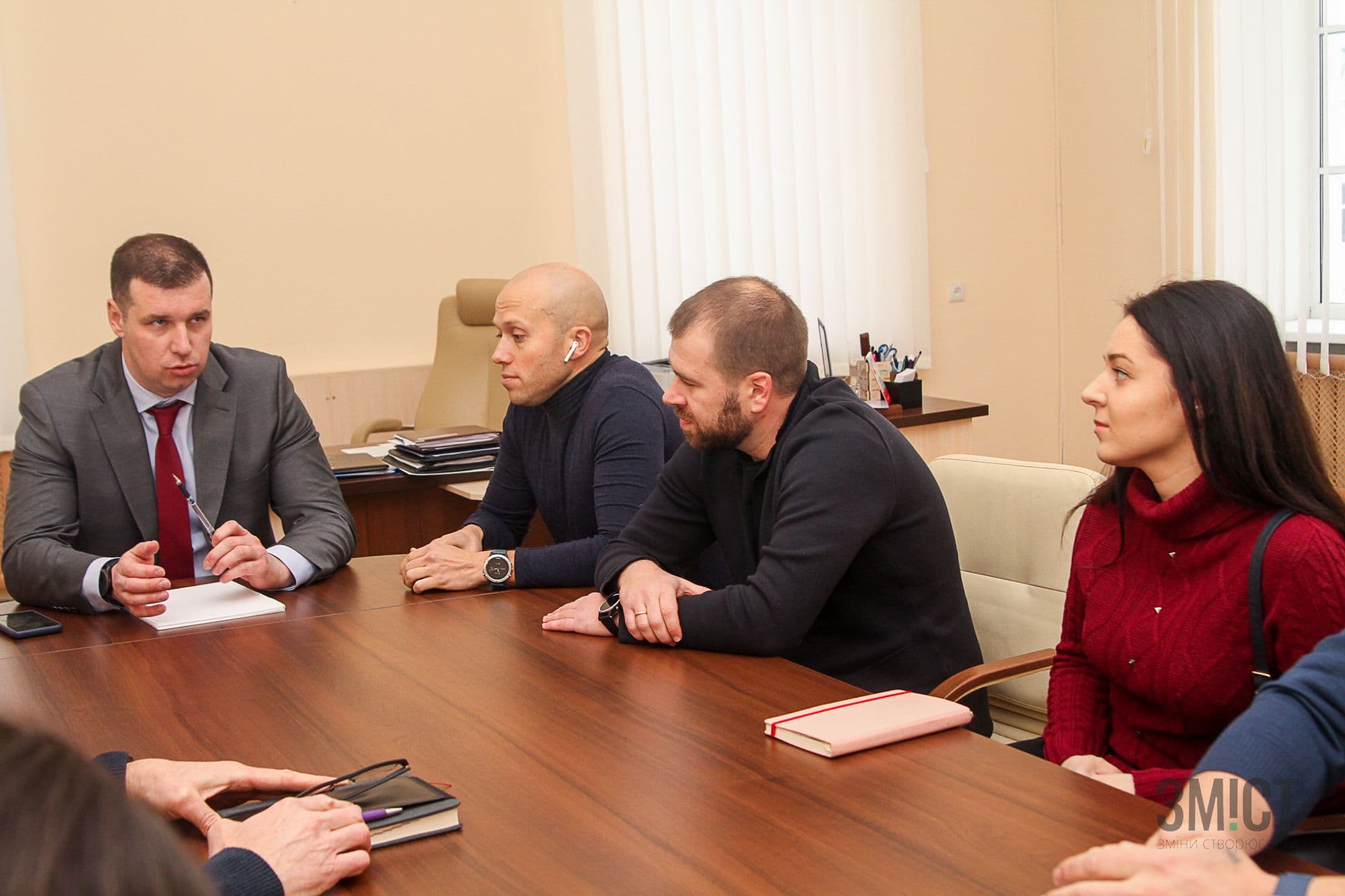 Бордюр/стовпчики/розмітка: у Полтаві планують облаштовувати бігову доріжку в Корпусному саду