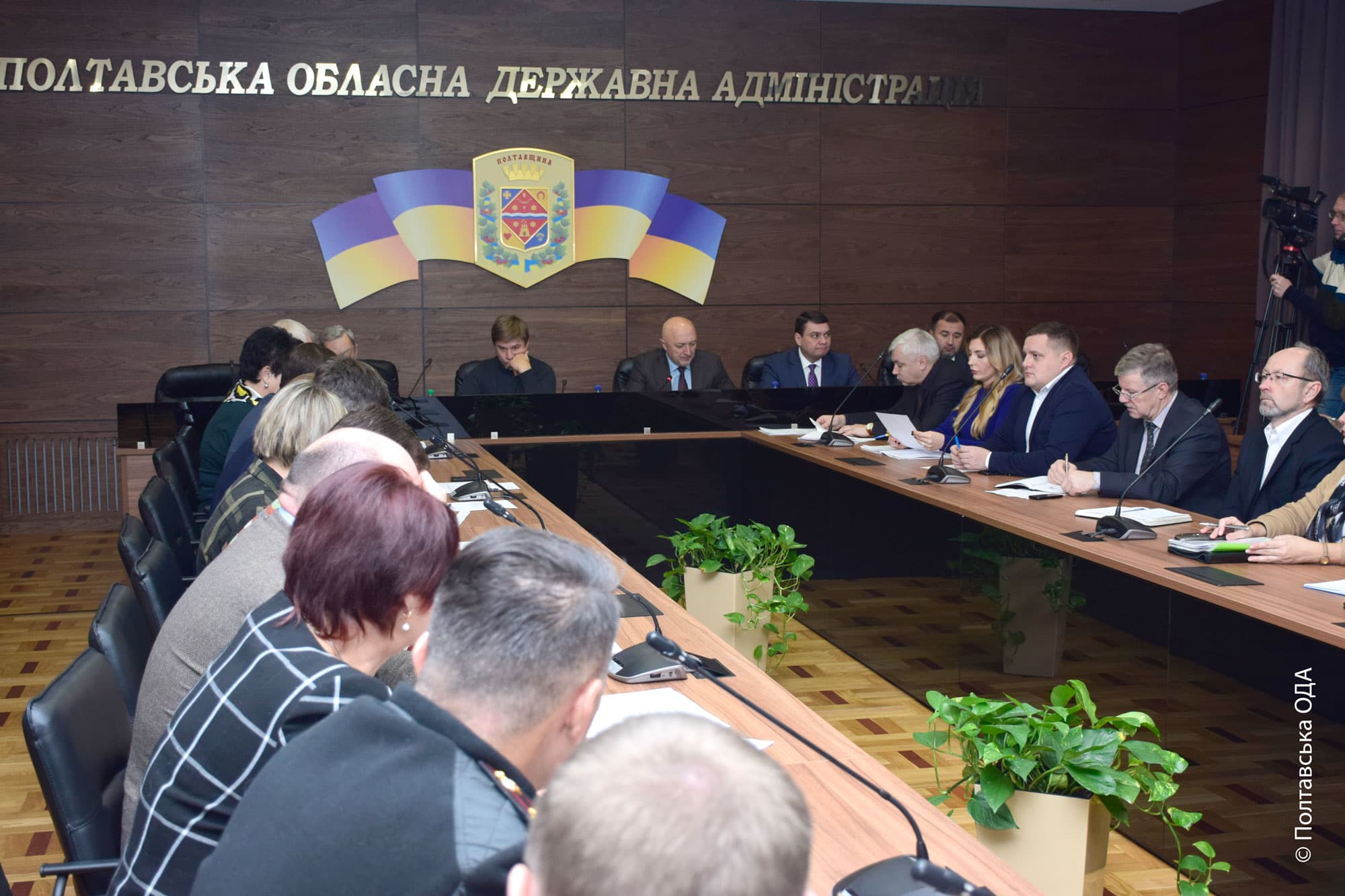 Донорство, бюджет і рейдери. Про що говорили на апаратній нараді в ОДА