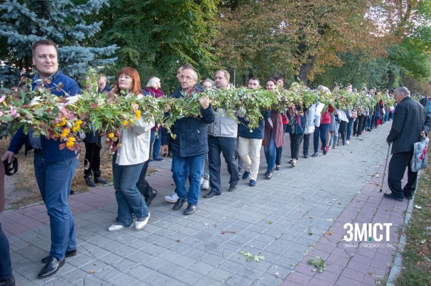 День міста і вінок-рекордсмен: як реагує на свято полтавська блогосфера