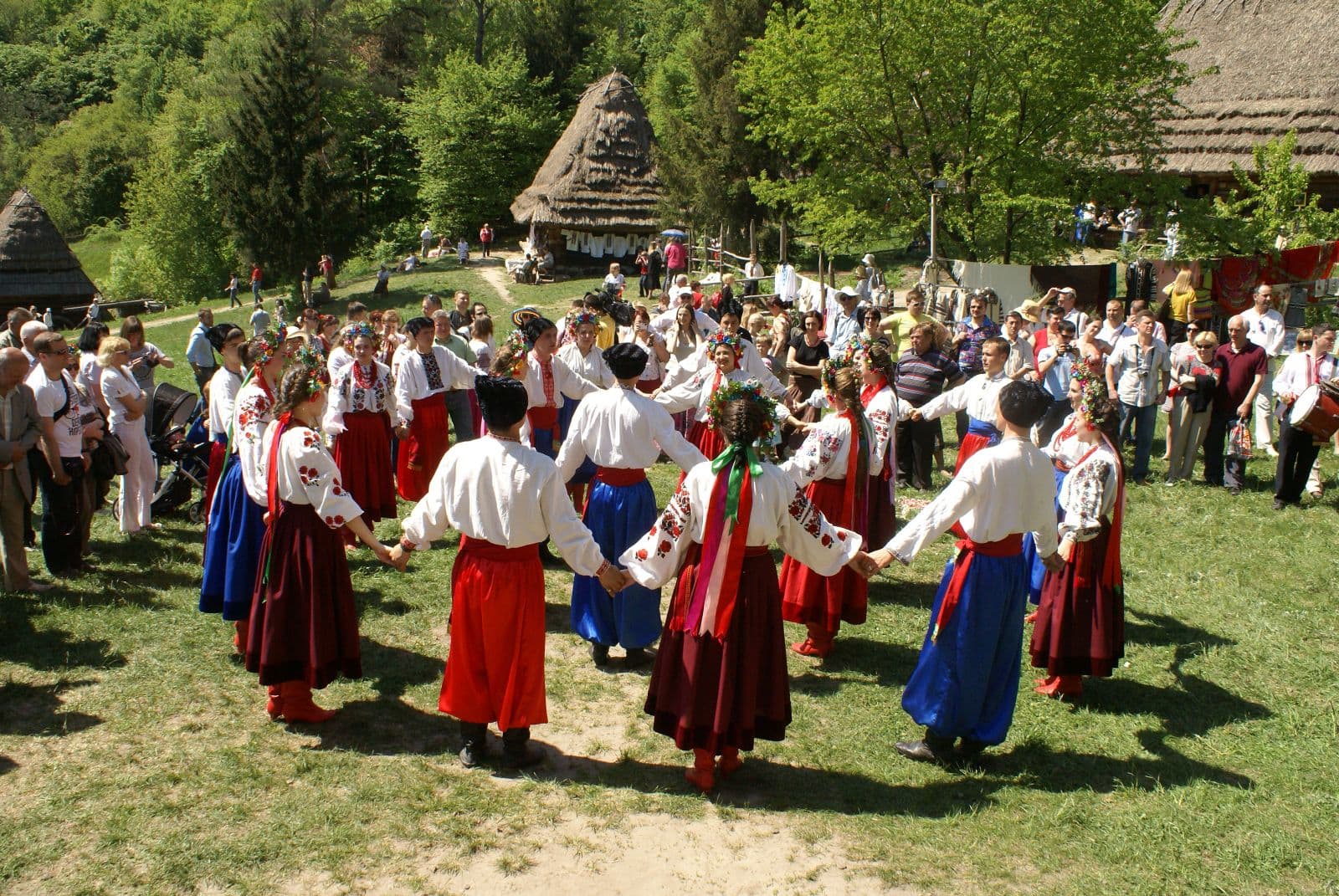 На вихідних у Полтаві водитимуть гаївки