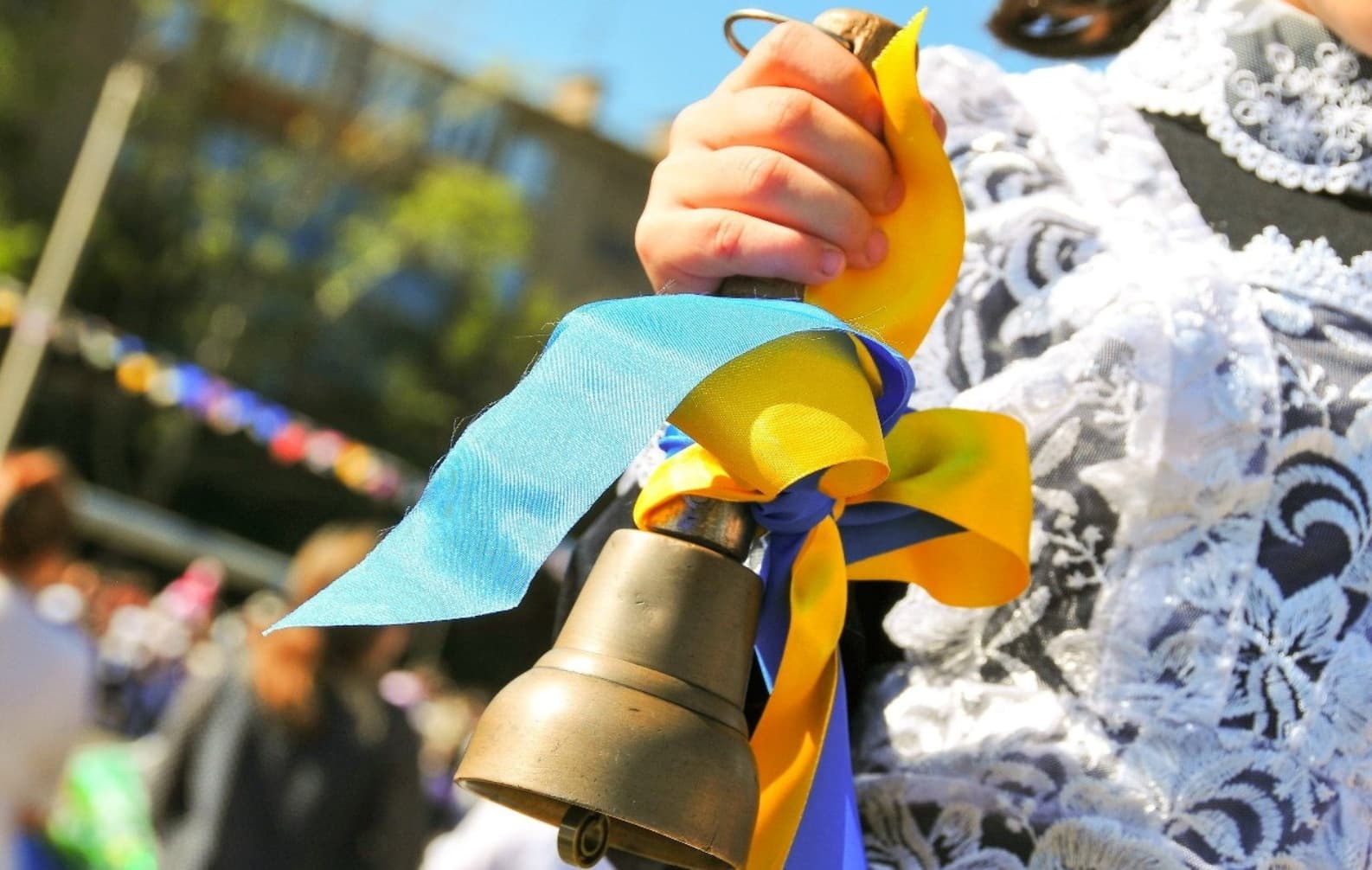 «Благодійність замість квітів». Полтавців запрошують приєднатися до щорічної акції до 1 вересня