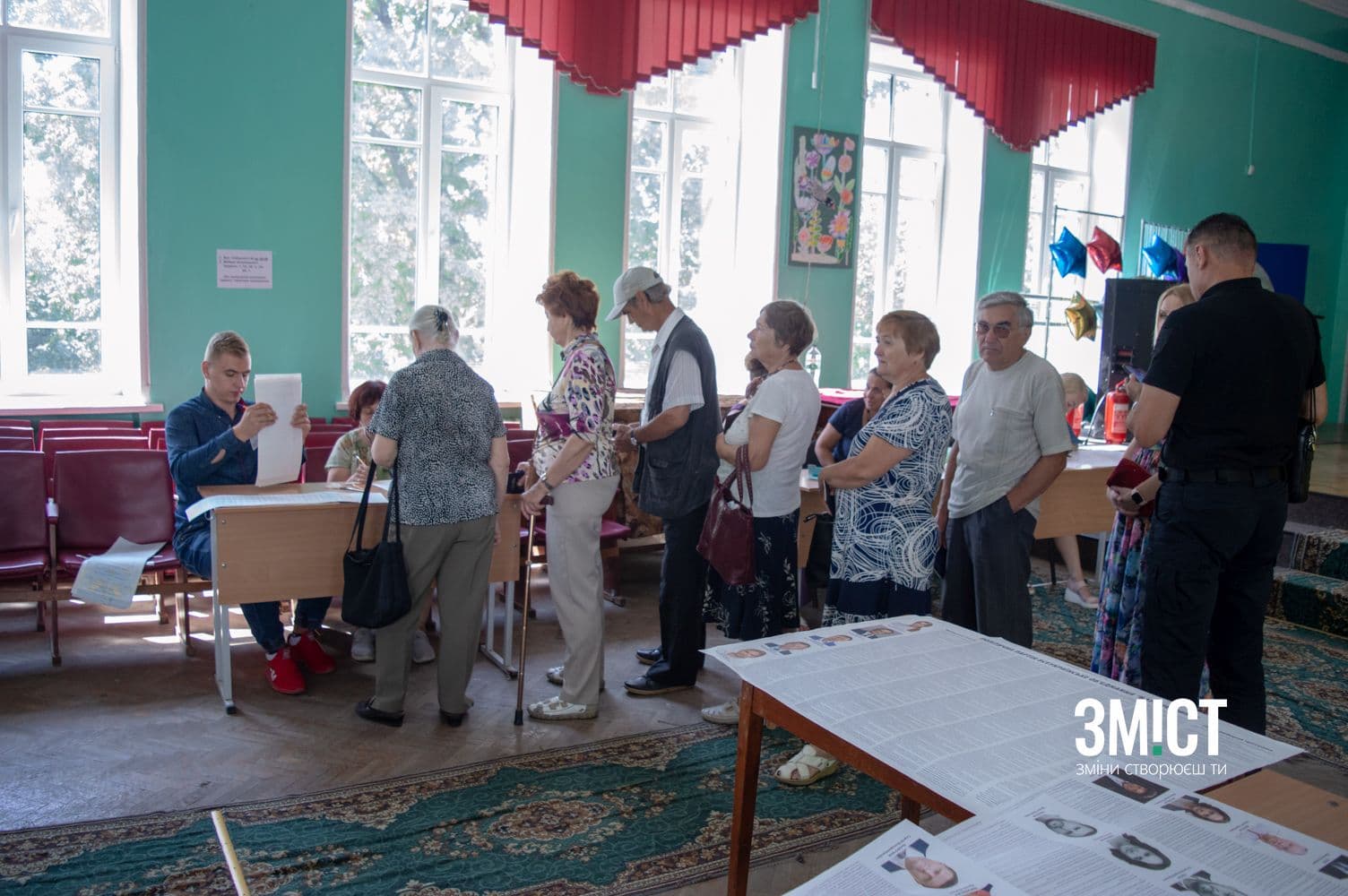 Полтавці обирають народних депутатів (ФОТОРЕПОРТАЖ)