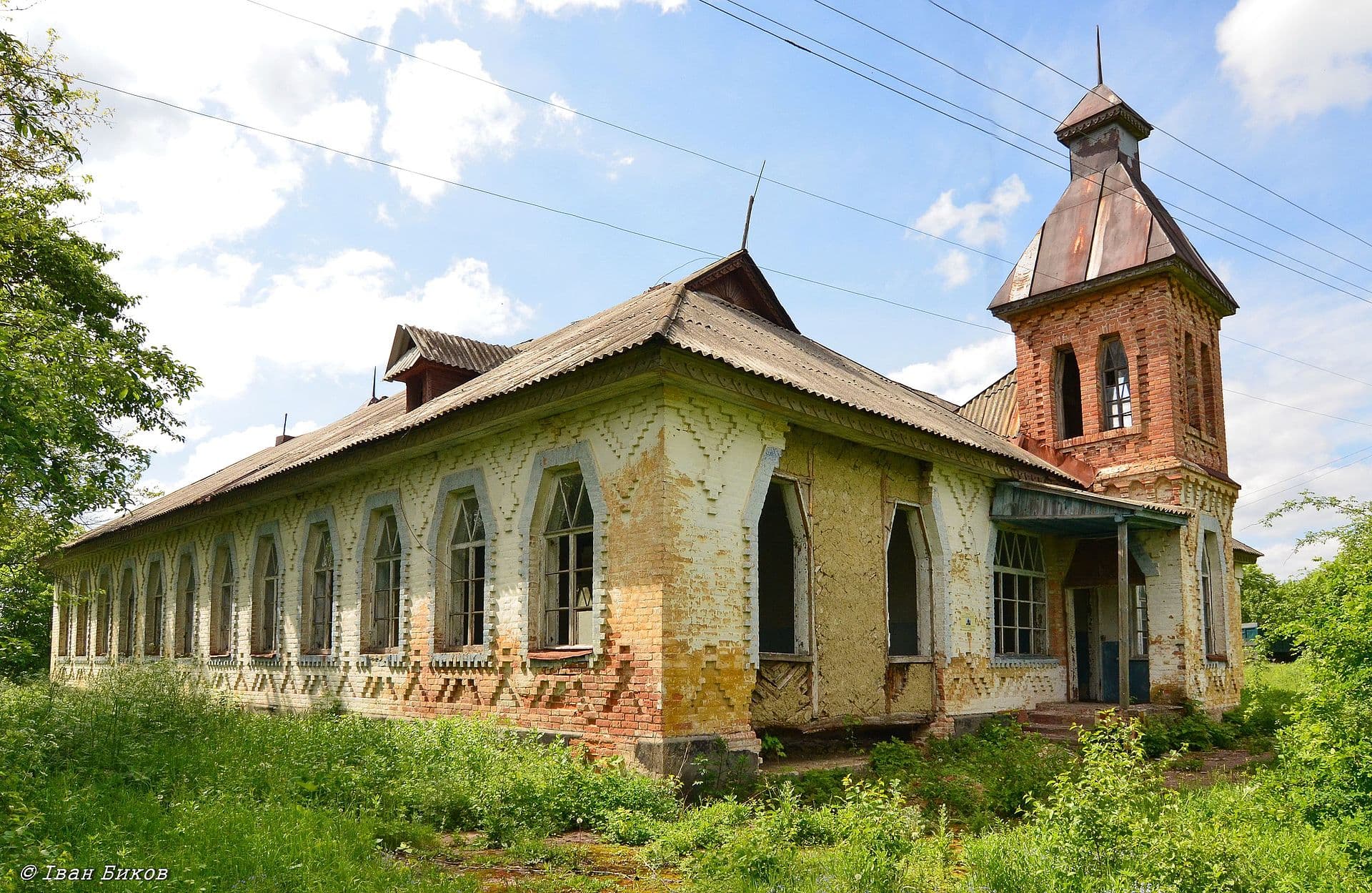 Унікальні столітні школи Полтавщини занесли до переліку пам’яток культурної спадщини