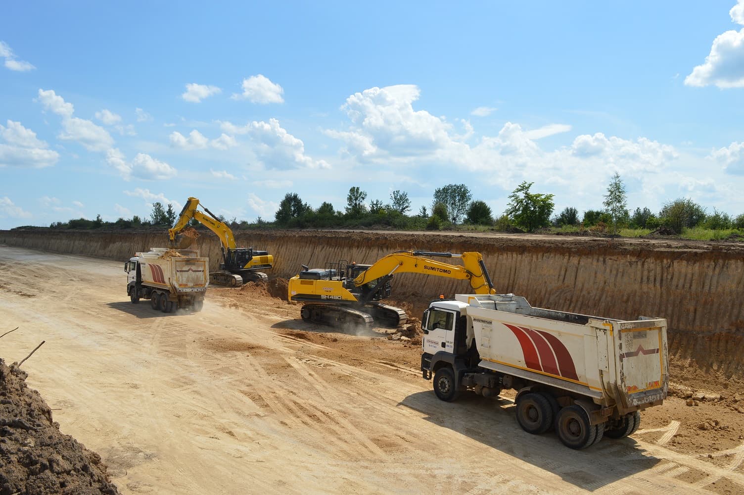 Фірму, яка будує дорогу в обхід Полтави, підозрюють в розкраданні державних коштів