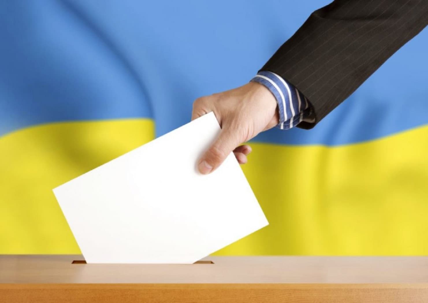 Дочасний старт виборчої кампанії на Полтавщині: благодійність, візити та піар за держкошти