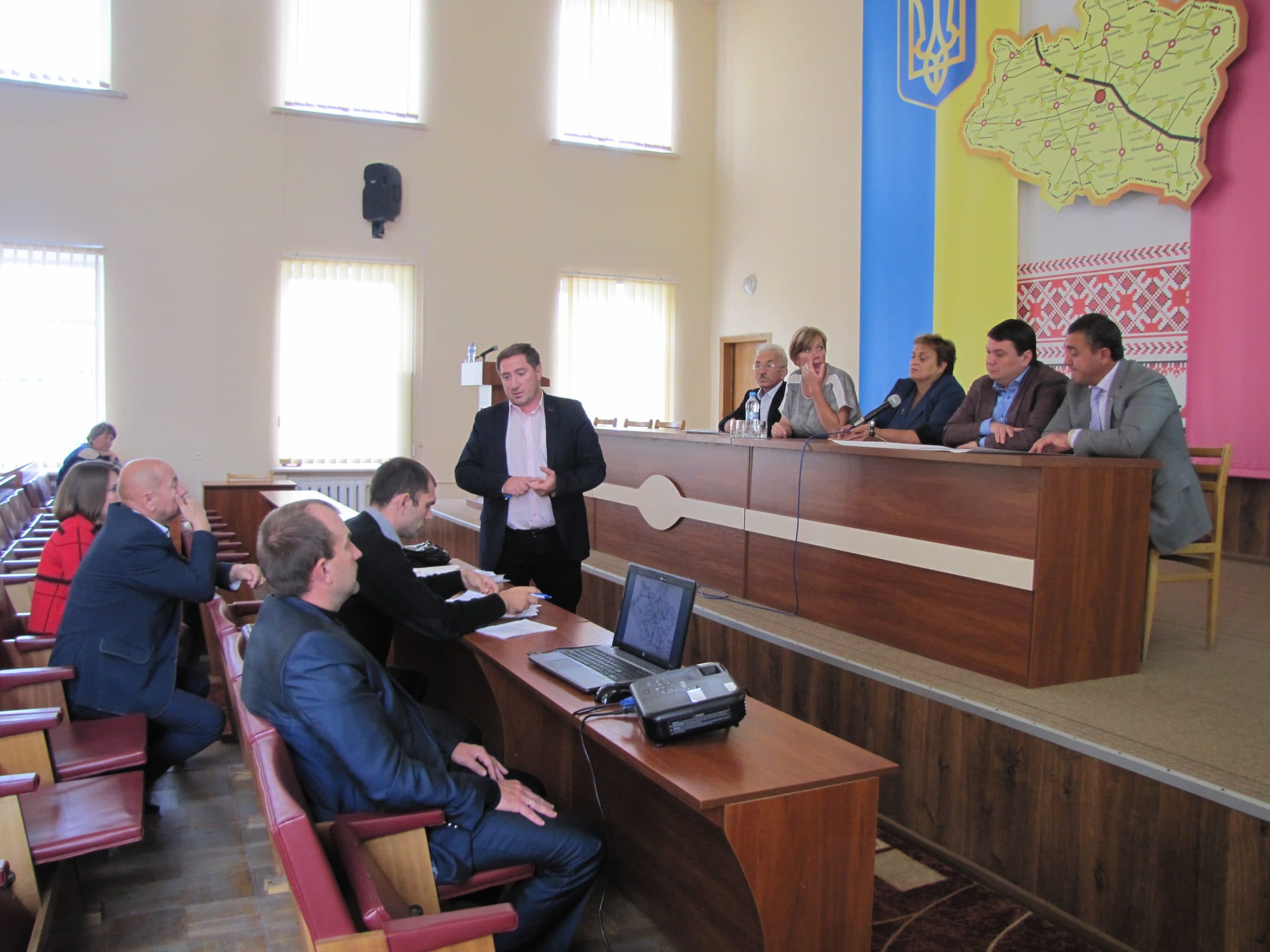 З наступного року більше 7300 км доріг перейде на баланс Полтавської ОДА