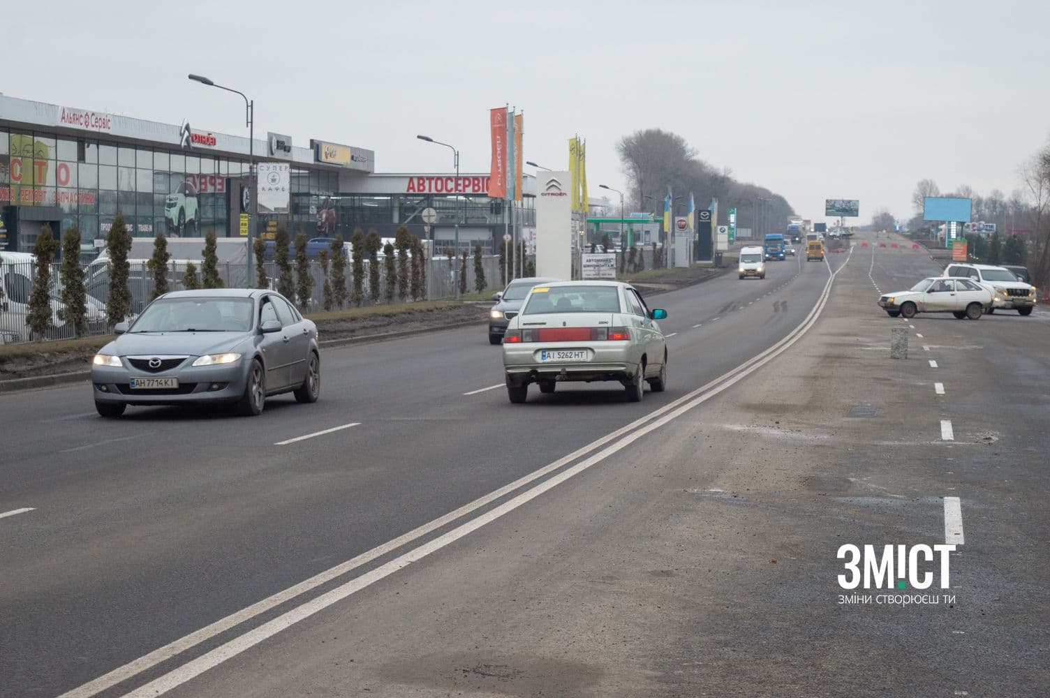 На автодорозі Київ-Харків у межах Полтави відкрили зустрічну смугу руху