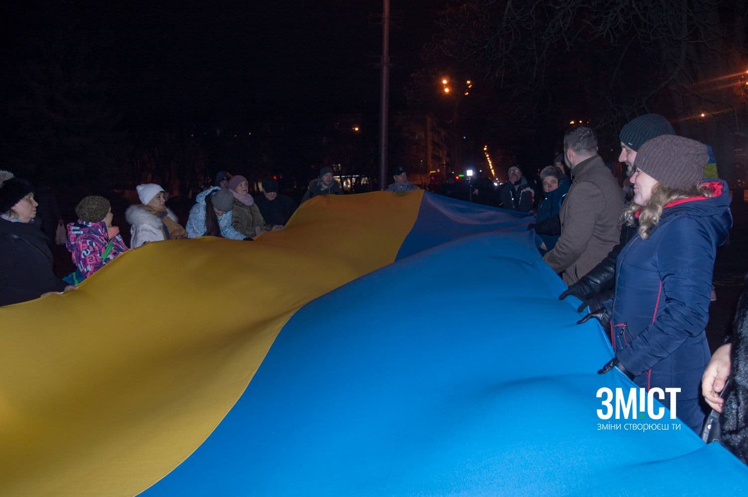 Полтавці вийшли на патріотичний мітинг до Дня Соборності України (ФОТО)