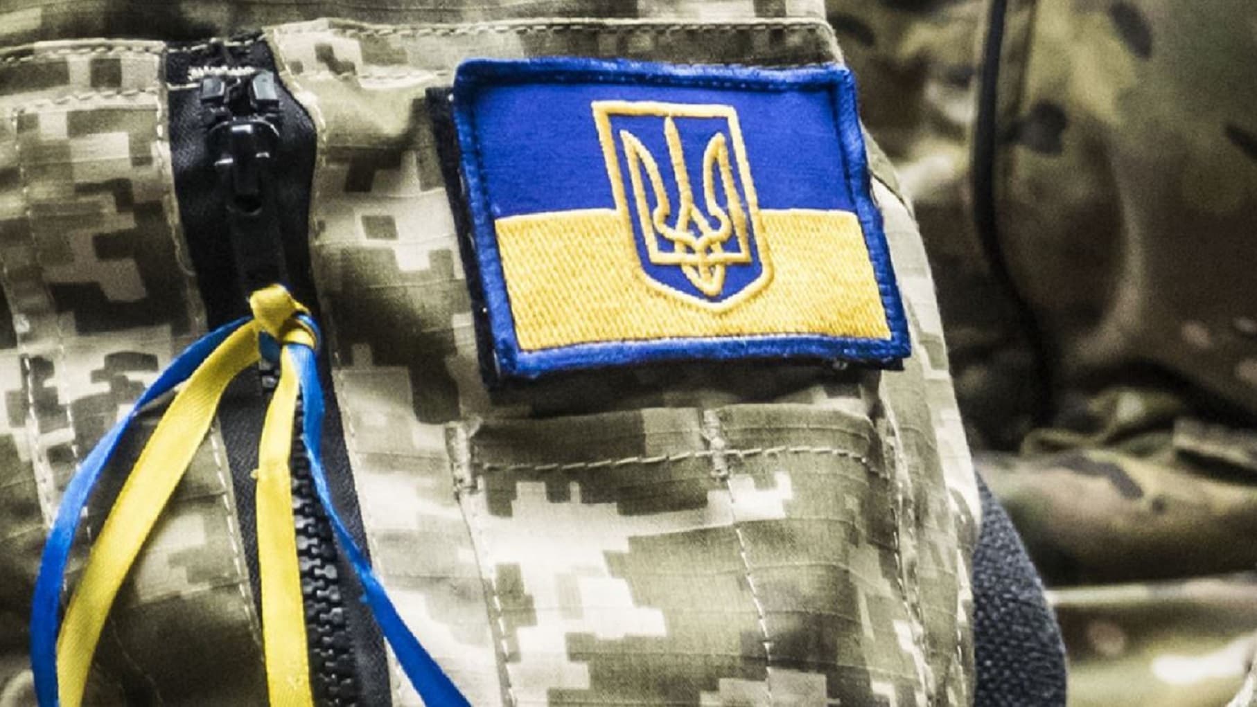 Волонтери «батальйону небайдужих» передали на Схід портативну метеостанцію та активні навушники