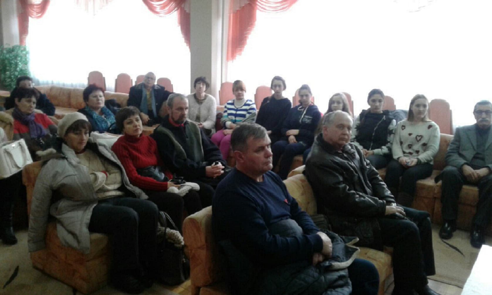 «Історичний урок єднання» відвідали полтавські учні та вчителі