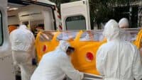 У Полтаві вперше транспортували інфікованого коронавірусом у спецкапсулі