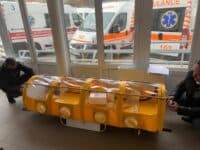 У Полтаві медики тестували зразок ізолятора для транспортування інфікованих коронавірусом