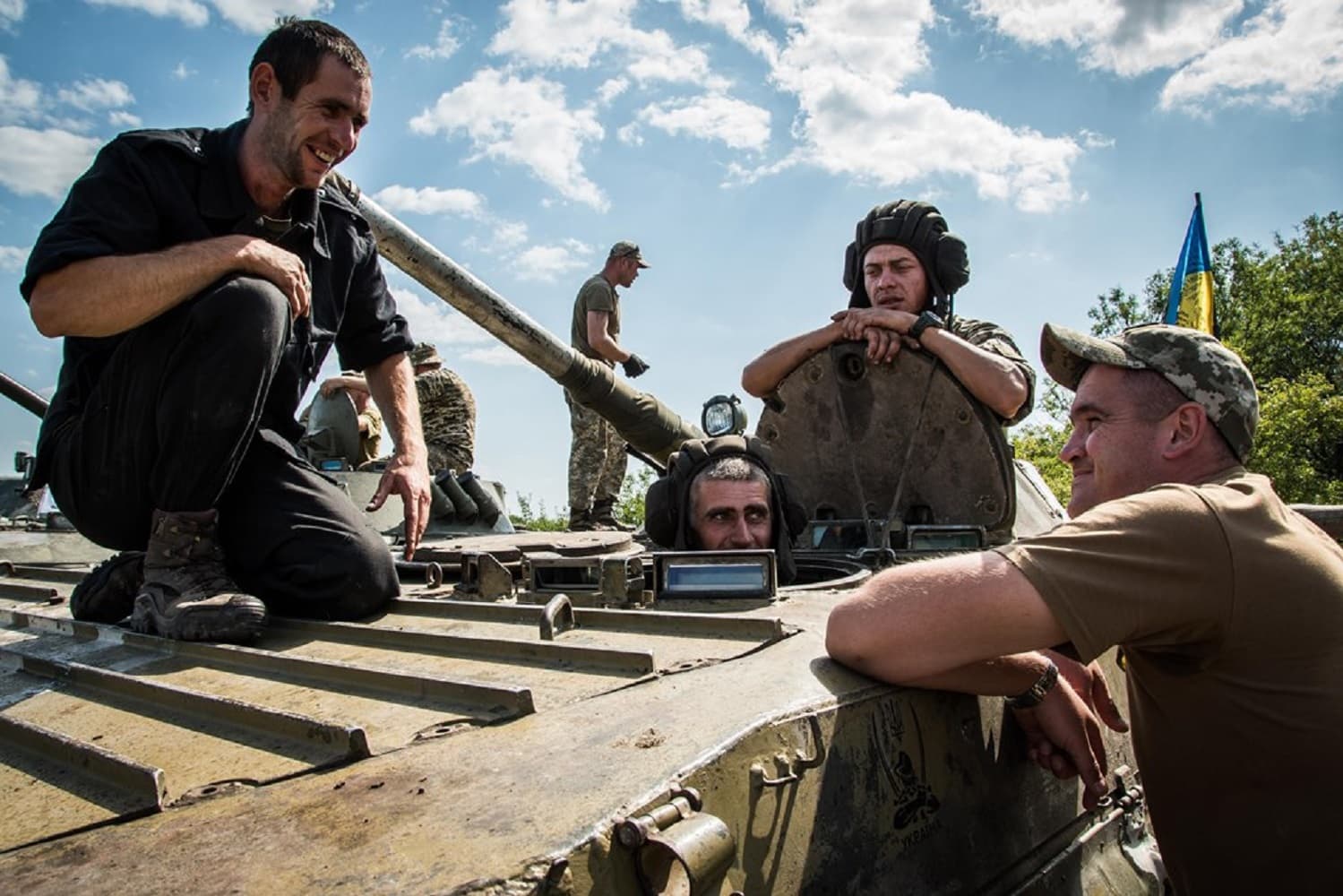 Шість років від початку війни. Історія на світлинах полтавських воїнів і волонтерів