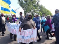 Жителі Полтавщини перекрили трасу і протестують під Кабміном – вони проти перспективного плану (ФОТО)