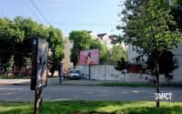 У Полтаві 2 підприємства самостійно прибрали рекламні сітілайти та білборд