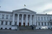 Суд повернув до комунальної власності земельні ділянки під гаражі на вулиці Пушкарівській
