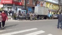 У Полтаві продовжується стихійна торгівля поблизу Центрального ринку (ФОТО)