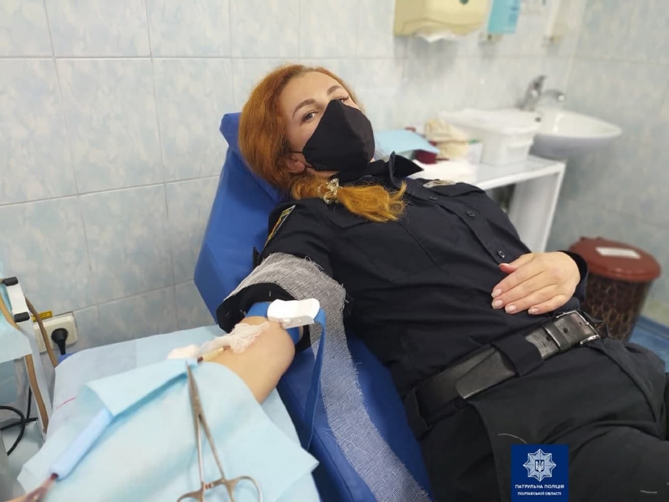 Патрульні Полтави стали донорами крові