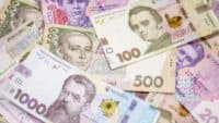 З 1 січня підвищують мінімальну заробітну плату: на що це вплине