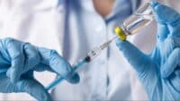Україна отримає додаткові 10 мільйонів доз Pfizer. Кого щепили цією вакциною на Полтавщині