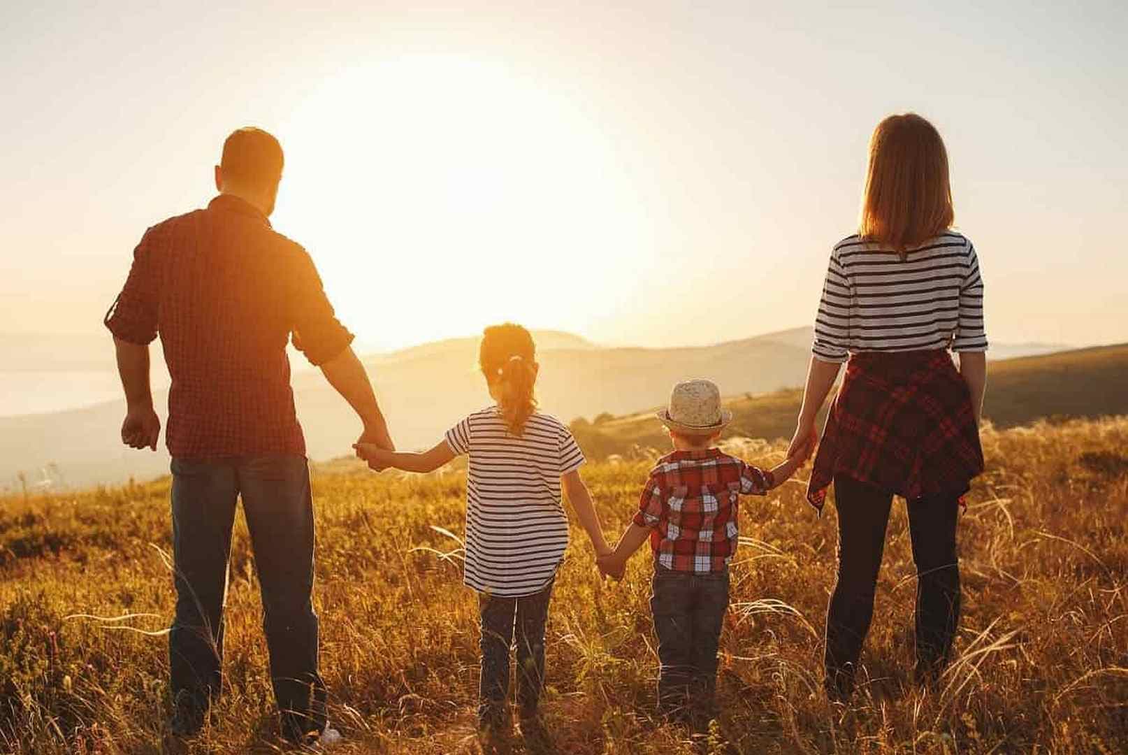 Як стати патронатною родиною