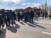 Підприємці з полтавських ринків влаштовують одиночні пікети у центрі, а збори відбудуться онлайн