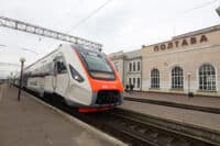 На дільниці Полтава – Харків затримуються потяги