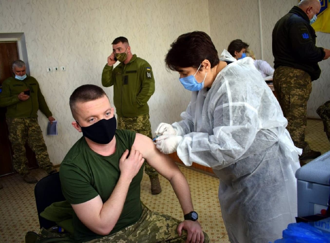 Вакцинація військовослужбовців
