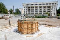 У полтавському сквері розпочали роботи зі встановлення флагштоку