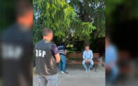 Затриманого на хабарі поліціянта з Полтавщини звільнили