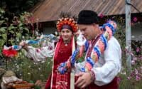 Наливали й частували. Як Галушка і Сметана у Полтаві одружувалися (ФОТОРЕПОРТАЖ)