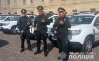 Поліцейські офіцери громад з Полтавщини отримали службові автомобілі та рушниці