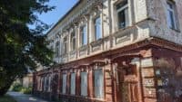 Будівлю вечірньої школи на Павленках здали в оренду
