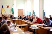 Депутатам презентували новорічні прикраси для Полтави, які пропонують купити за 3 мільйони гривень