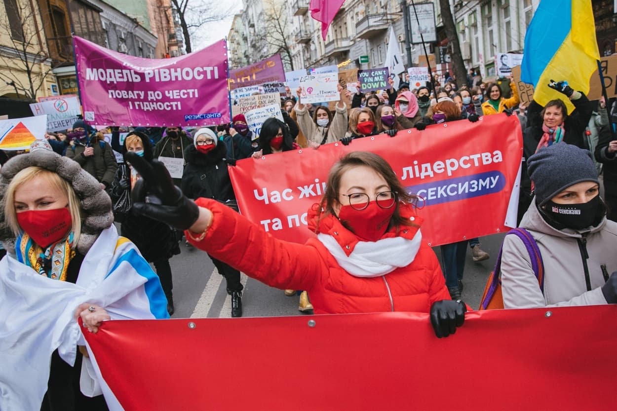 «Визнати себе посолкою чи директоркою – це як перейти на темний бік». Ірина Тишко у Полтаві про політику та жінок у ній