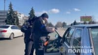 Поліція Полтавщини виявила майже 900 підозрілих людей за добу