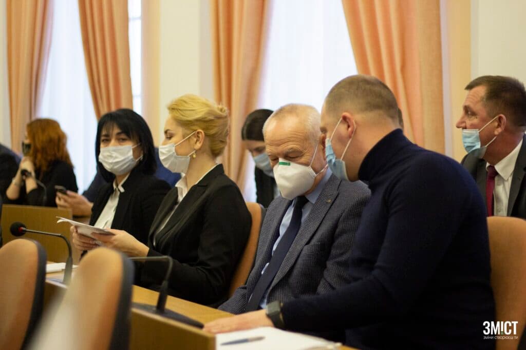 Фракція ОПЗЖ у міськраді. Віктор Чміль у краватці