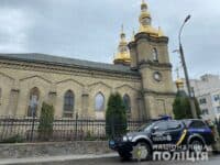 Богослужіння Великодньої ночі у храмах Полтавщини відбулися без надзвичайних подій та порушень
