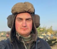 «Мої хлопці підбили понад 20 одиниць ворожої техніки – кожним пострілом по одній машині». Командир танкового батальйону з Полтавщини про оборону Харкова