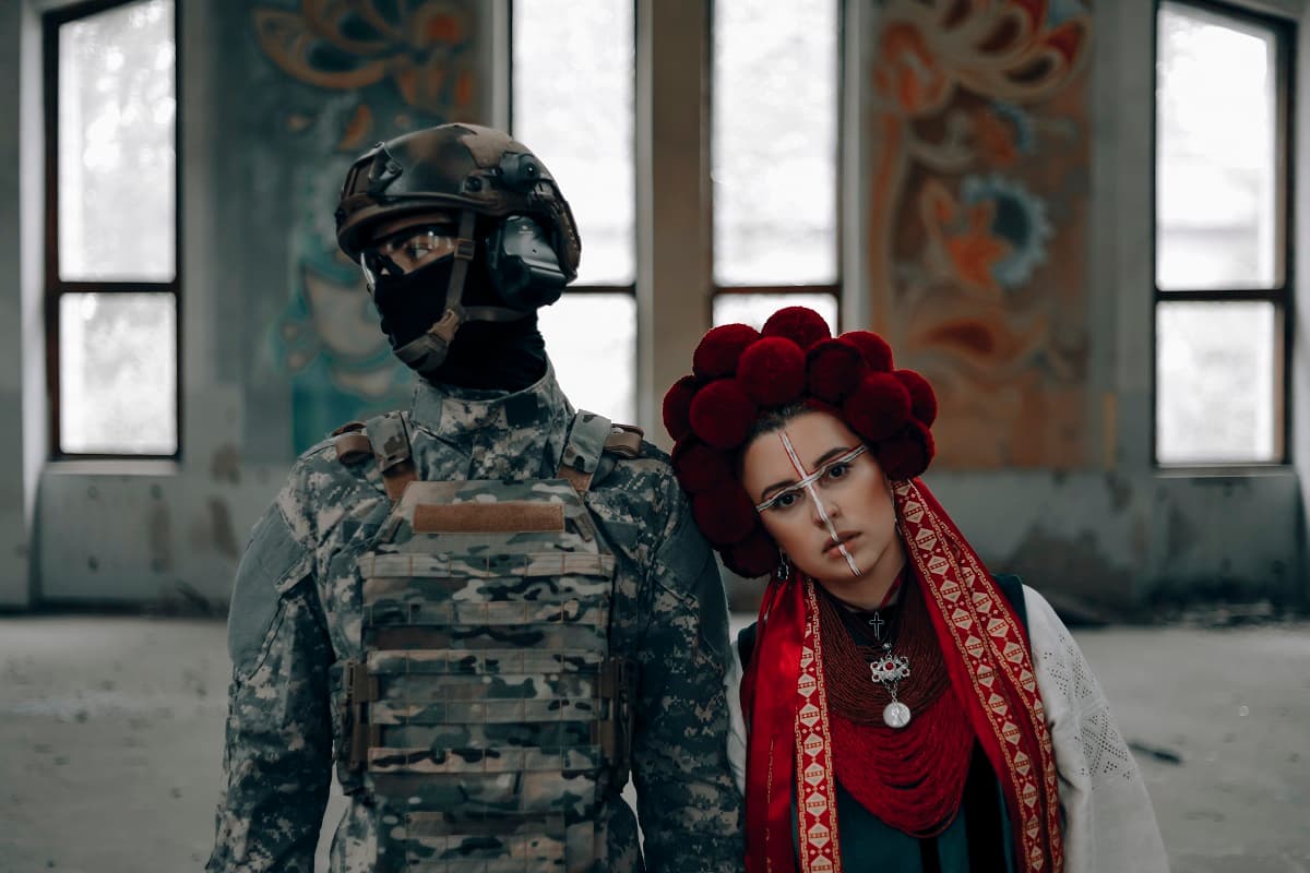 Тренажер стрільби з РПГ, плетіння мотанок, фото у національному вбранні: що чекає на полтавців на Бандерівському Ярмарку
